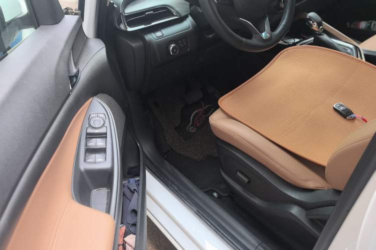 Used Buick GL6 2021 323T Mild Hybrid Connect Luxury Model
