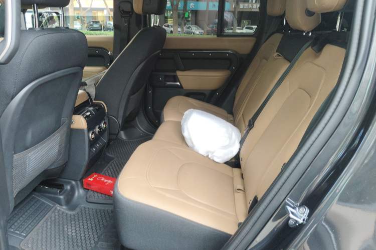 Used Land Rover Defender 2025 110 3.0T P400 Dark Edition