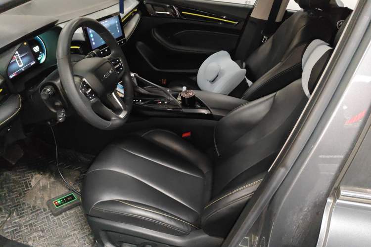 Used Roewe i5 2021 Revised 1.5L CVT Starry Edition
