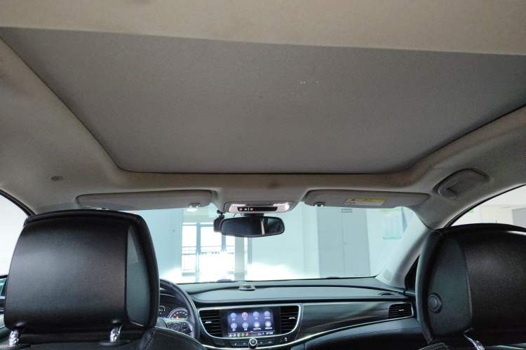 Used Buick LaCrosse 2019 28T Luxury Version Headliner