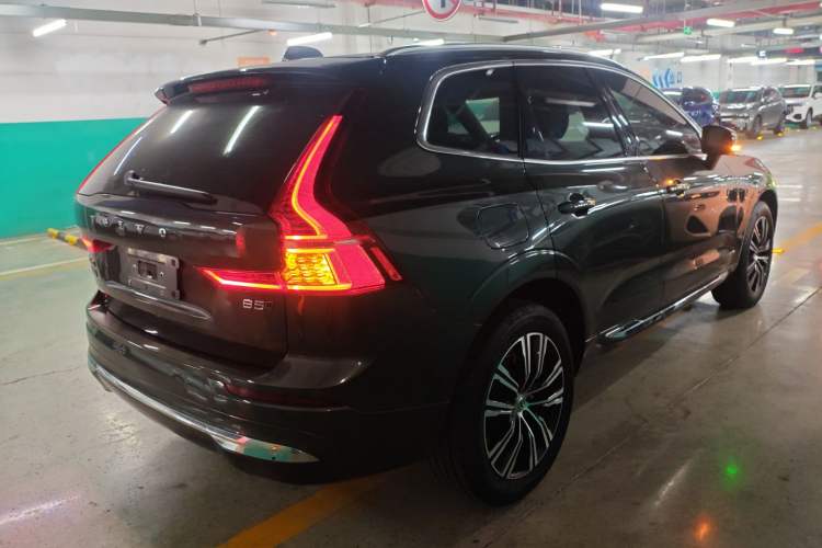 Used Volvo XC60 2022 B5 4x4 Smart Luxury Edition
