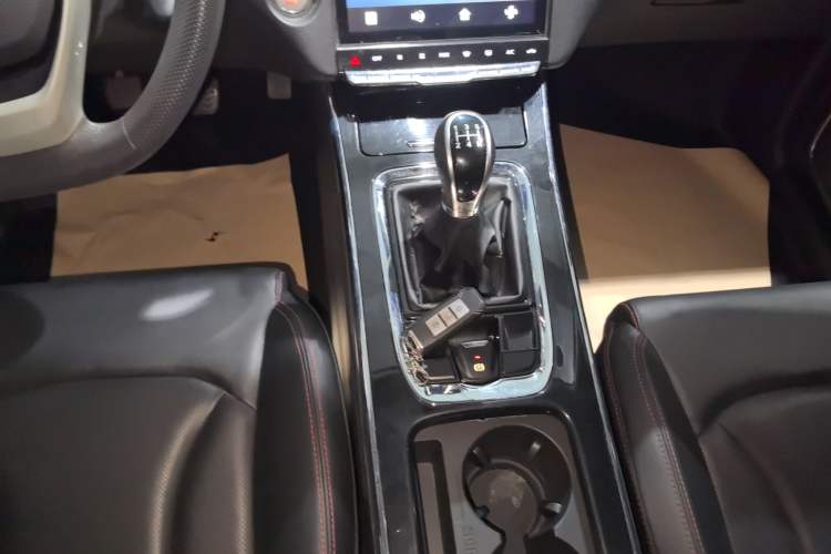 Used SWM G05 2019 2.0L Manual Luxury Edition