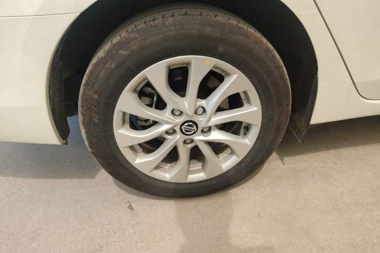 Used Nissan Sylphy 2024 Revised Version Classic 1.6XE CVT Comfort Edition Right Rear Wheel Hub