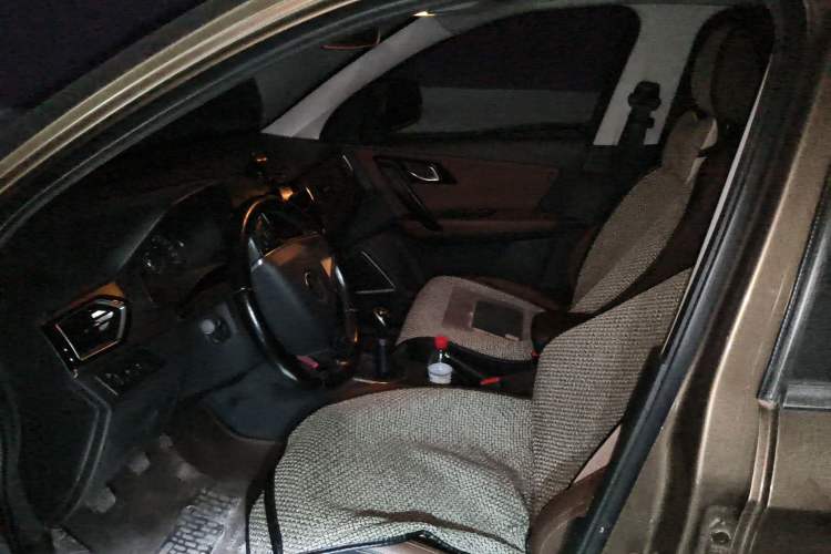 Used FAW Senya R7 2017 1.6L Manual Luxury Model