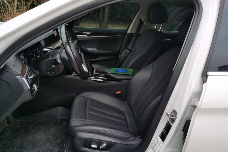 Used BMW 5 Series 2018 525Li Luxury Package