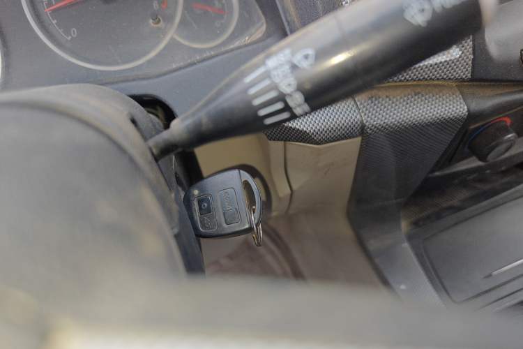 Used Foton Sapporo 2011 2.8T Conqueror Z7
