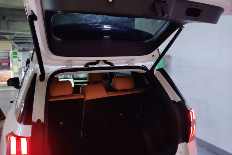 Used AION V 2024 Aion Tyrannosaurus 520 Intelligent Premium Edition Trunk