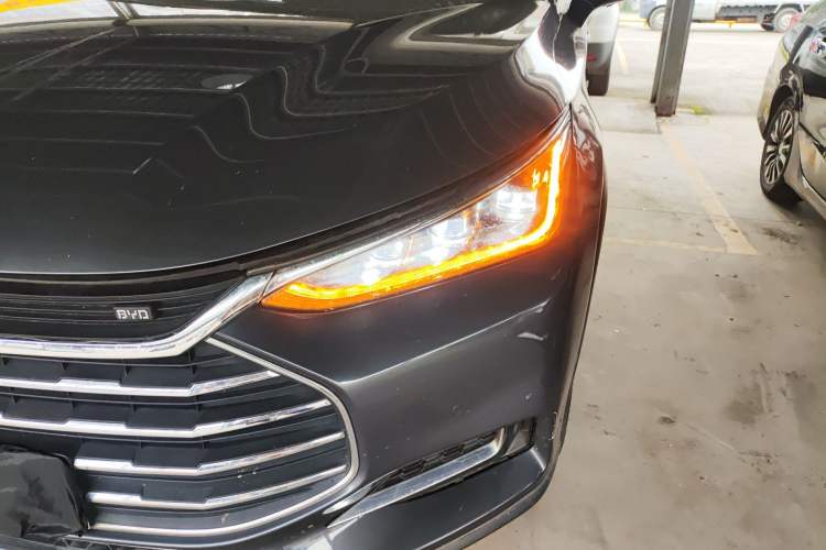 Used BYD Tang 2018 2.0T Automatic Smart Connect Prestige 5-Seater National Emission Standard V
