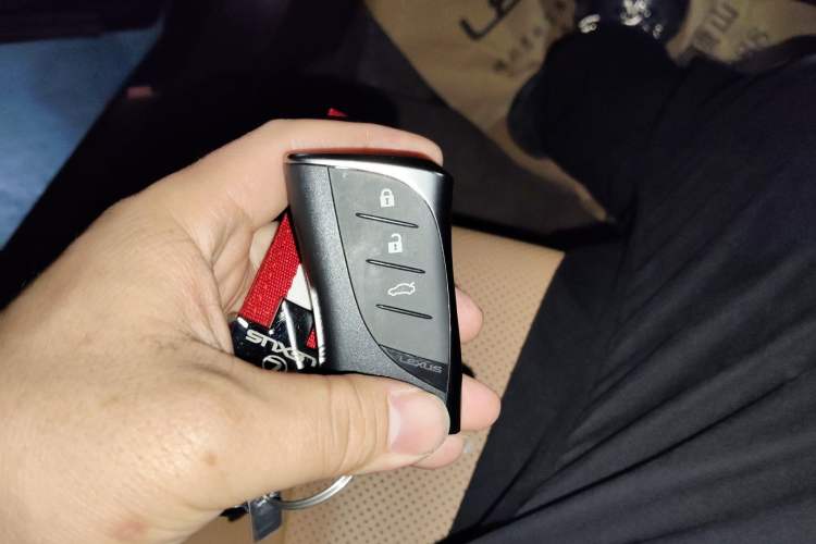 Used Lexus ES 2020 200 Excellence Edition