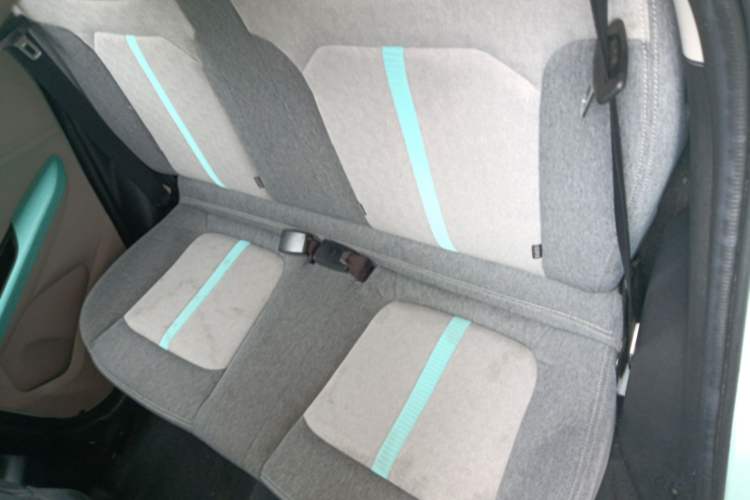 Used JMEV Ezi EV3 2024 Edition Youth Version 330KM Comfort Model Left Rear Seat