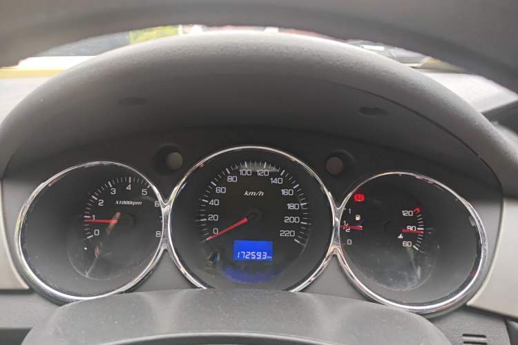 Used Dongfeng Aeolus H30 2012 CROSS 1.6L Manual Luxury Model Instrument Cluster
