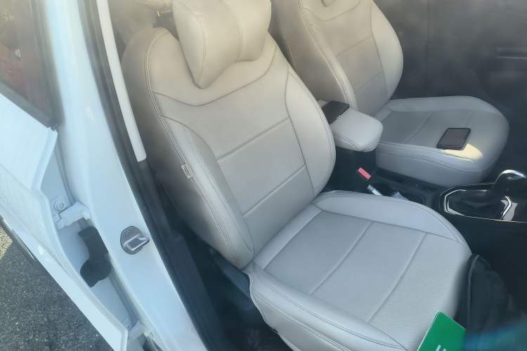 Used Jetta VS5 2022 280TSI Automatic Trendy Pro Version Right Front Seat