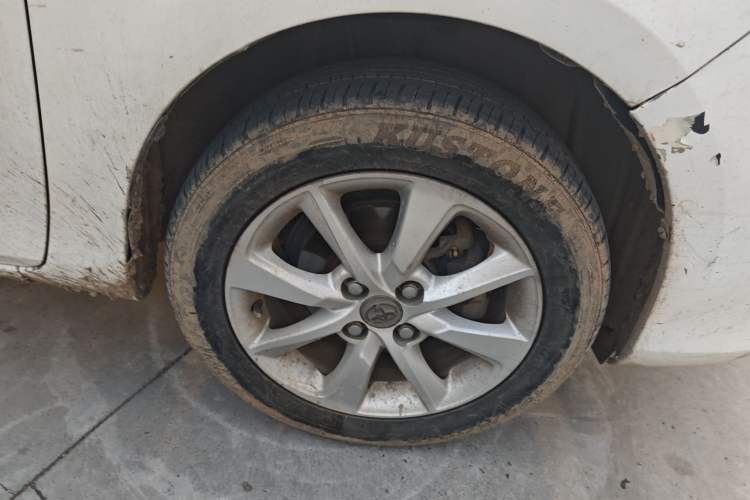 Used Toyota Vios 2014 1.5L Manual ZhiZhen Edition Right Front Wheel Hub