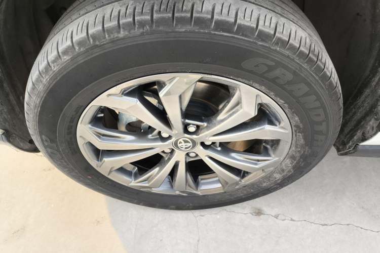 Used Toyota RAV4 2023 2.0L CVT Two-Wheel Drive Fashion Plus Edition