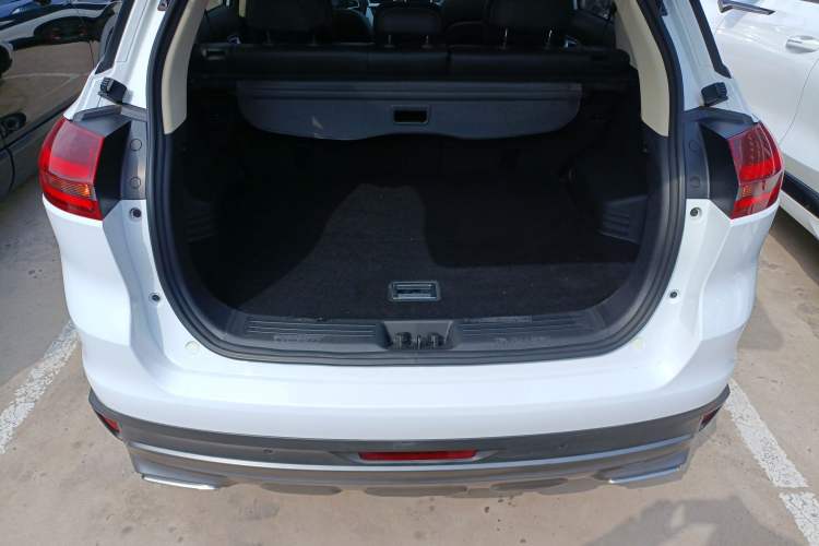 Used Geely Auto Emgrand X7 Sport 2020 1.8TD DCT Two-Wheel Drive Smart Connect 4G-Enabled Version