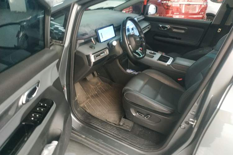 Used AION Y 2022 Plus 70 Smart Edition Driver Seat