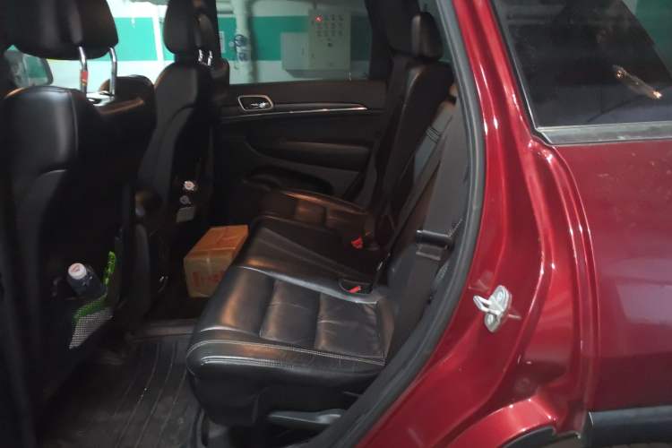 Used Jeep Grand Cherokee 2014 3.0L Comfort Navigation Edition
