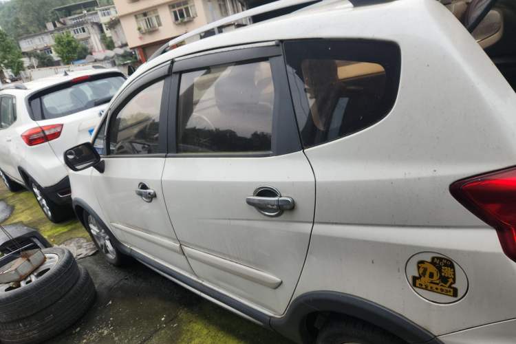 Used Changan CX20 2014 1.4L IMT Sunroof Navigation Version China IV Standard