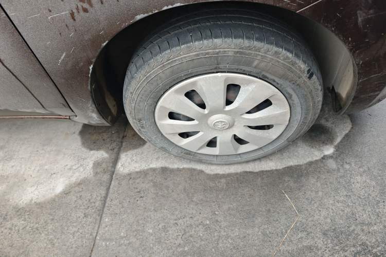 Used Venucia R30 2014 1.2L Manual Enjoyment Edition