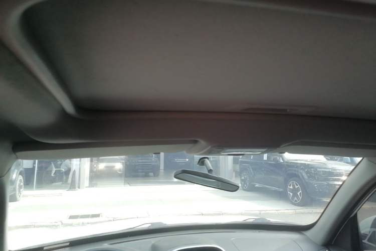 Used Chery Tiggo 3 2015 1.6L CVT ZhiShang Commemorative Edition Headliner