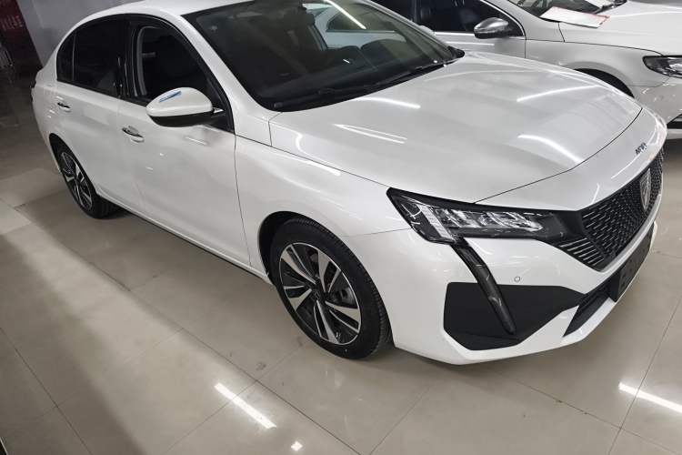 Used Peugeot 408 2022 1.6T Light-Chasing Edition Front Right 45 Deg