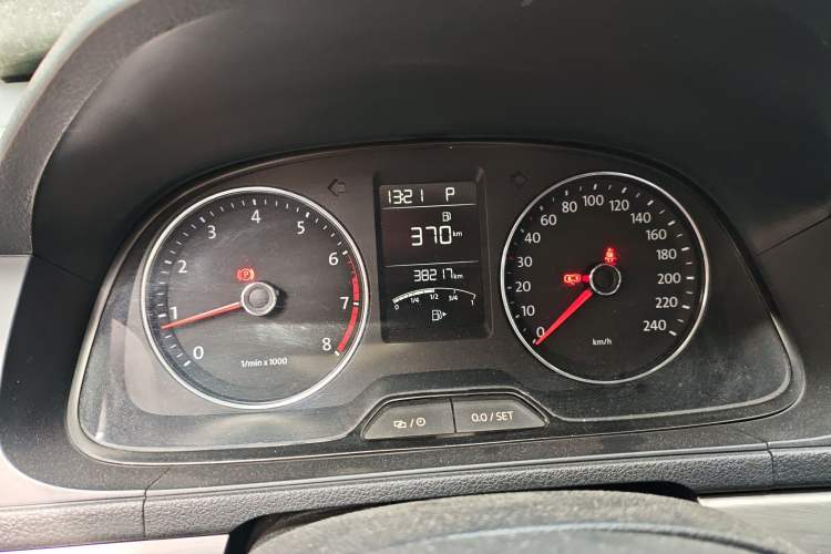 Used Volkswagen Lavida 2014 1.4 TSI DSG BlueMotion Technology Version
