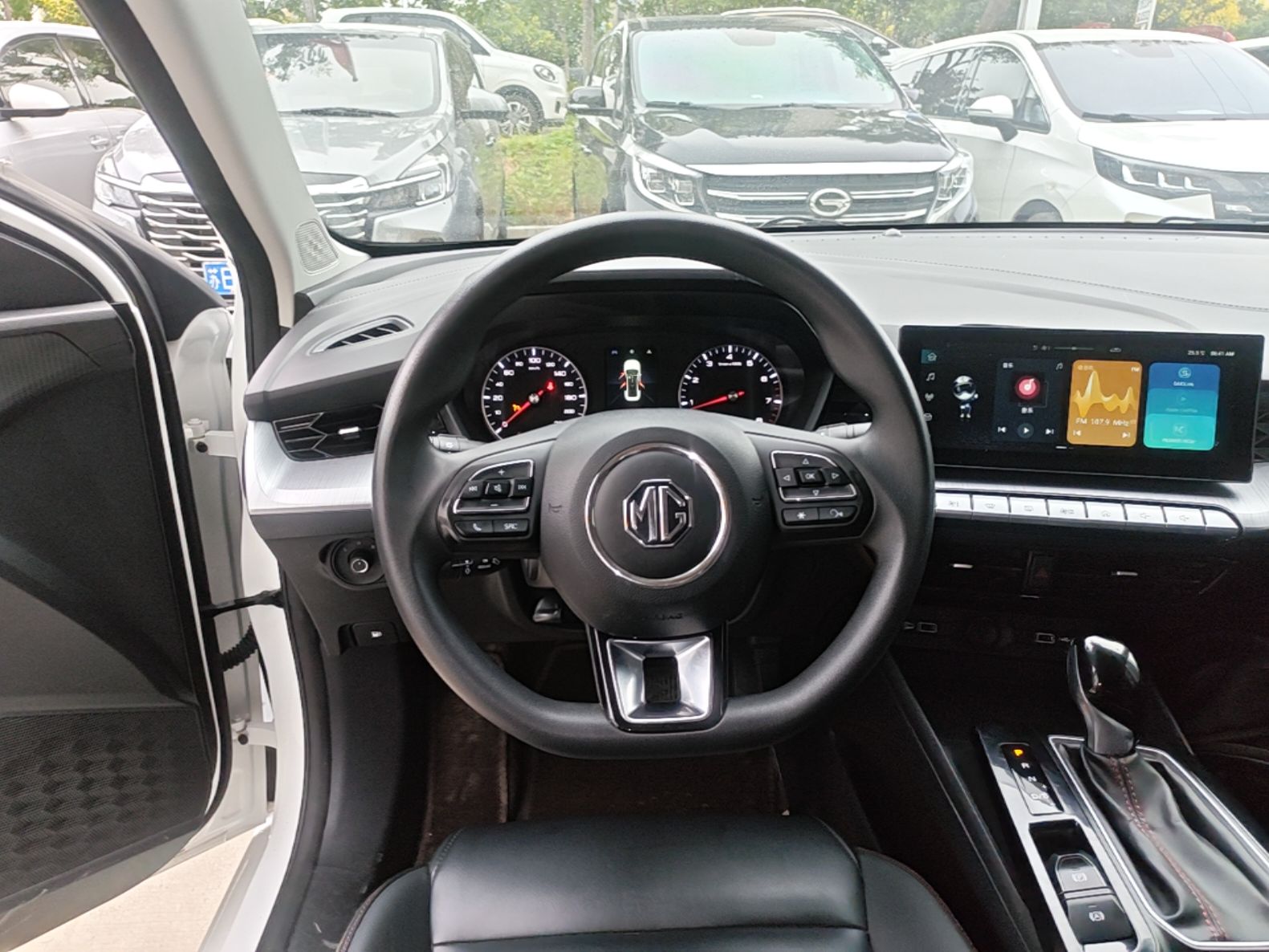 MG 5 2023 180 DVVT CVT Luxury Edition — снимка 13