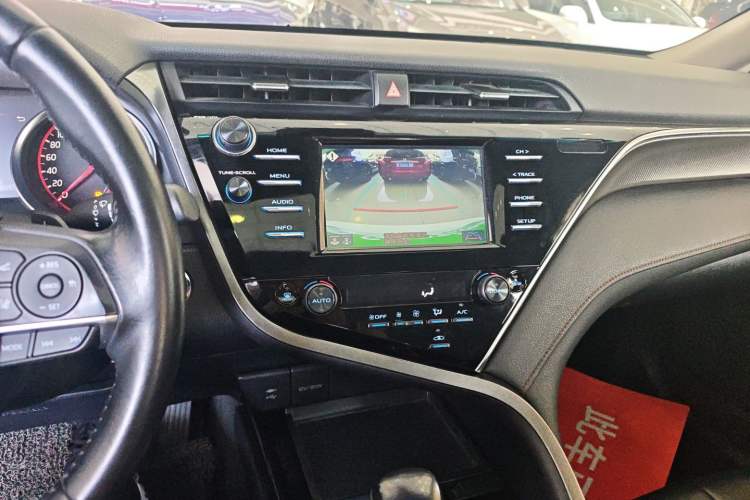 Used Toyota Camry 2018 2.0S FENGSHANG Edition
