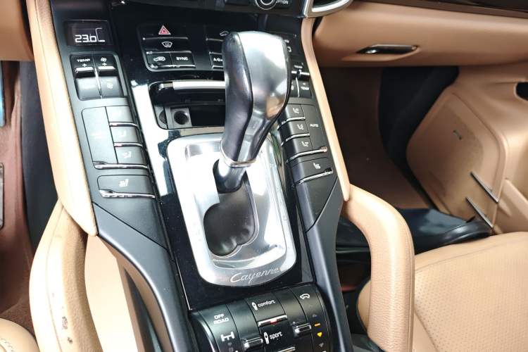 Used Porsche Cayenne 2015 Cayenne 3.0T Gear Lever
