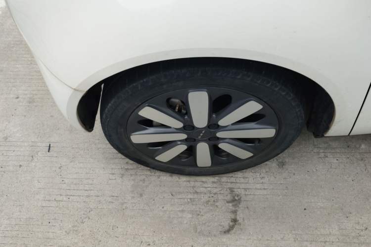 Used ORA Black Cat 2019 351 km Family Edition
