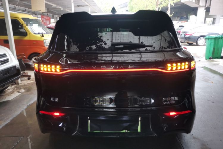 Used VOYAH FREE 2025 318 259 km All-Wheel-Drive Exploration Edition Rear