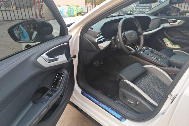 Used Audi A5L 2026 2.0T Sport Plus
