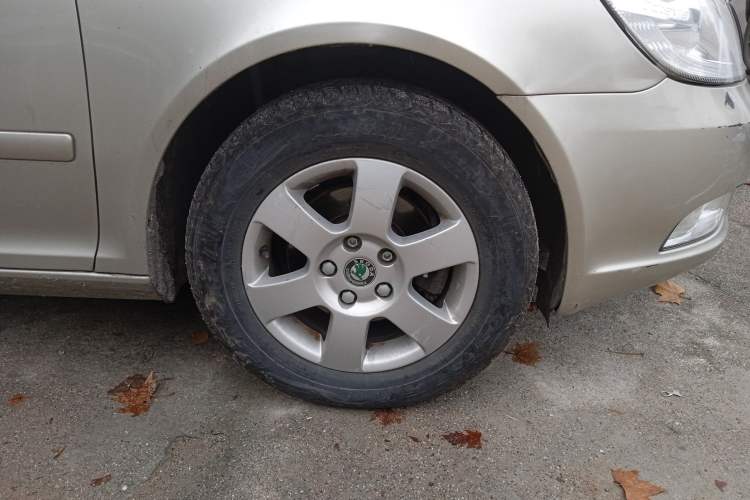 Used Skoda Octavia 2013 1.6L Automatic Elegance Edition