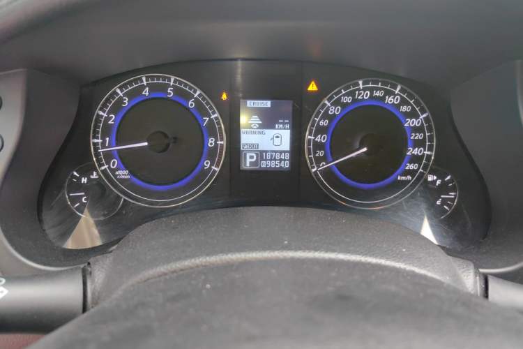 Used Infiniti EX 2013 EX25 Two-Wheel-Drive Luxury Edition Odometer Close Up