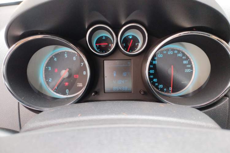 Used Changan CS35 2014 1.6L Manual Luxury Model China IV Standard
