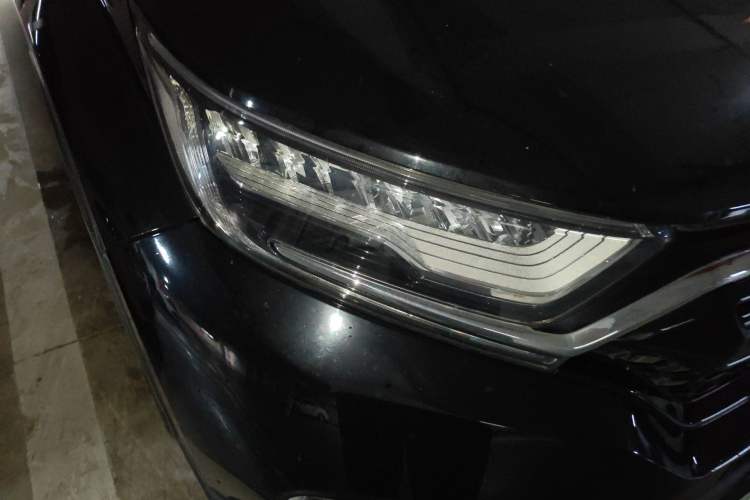 Used Honda CR-V 2021 240TURBO CVT 2WD Fashion Edition Right Front Headlight