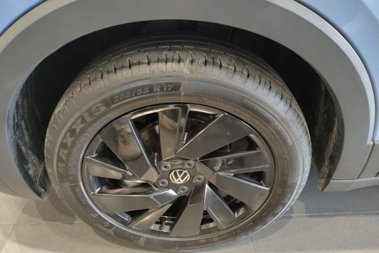 Used Volkswagen Tharu 2025 NewRui 300TSI Prestige Edition
