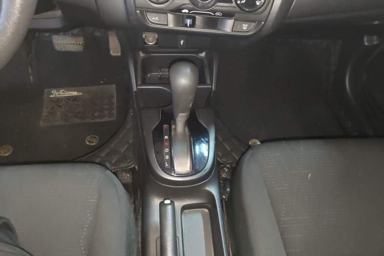 Used Honda Fit 2016 1.5L LXS CVT Comfort Sunroof Version