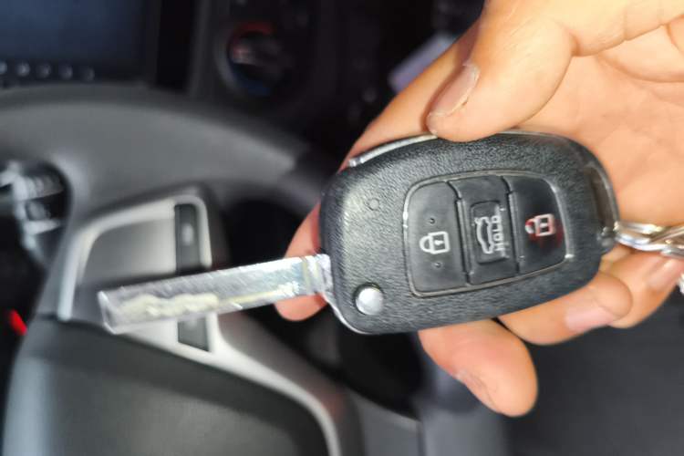 Used Hyundai Verna (new generation) 2016 1.4L Automatic Cool Edition GLS Vehicle Key