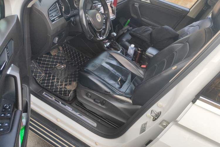 Used Volkswagen Tiguan L New Energy 2019 430 PHEV Hybrid Luxury Edition Driver Seat