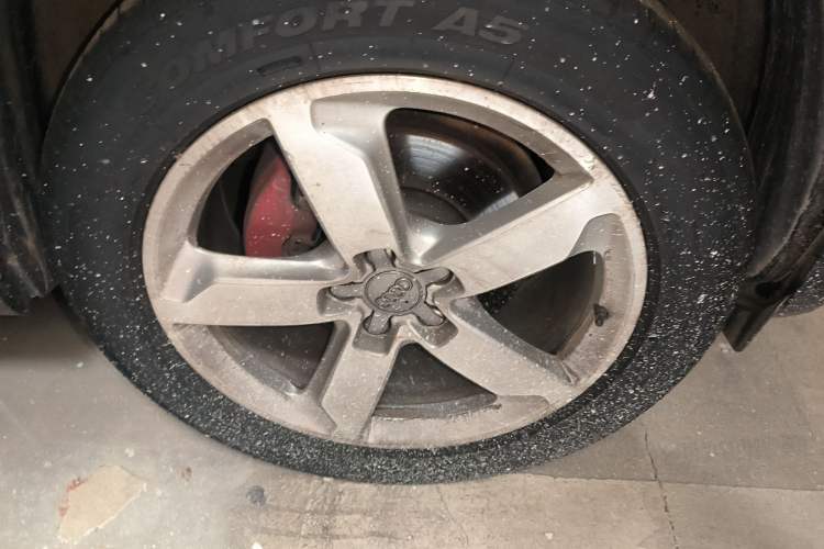 Used Audi Q5 2018 Collector's Edition 40 TFSI Ambition Model
