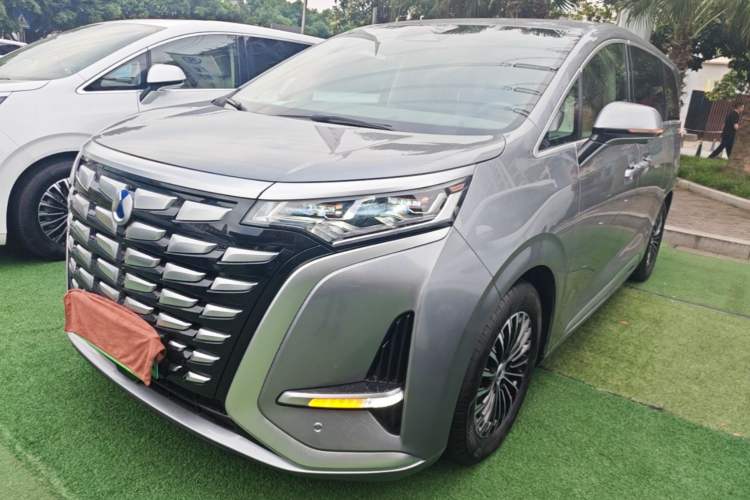 Used Denza D9 2022 DM-i 970 Four-Wheel Drive Prestige Model