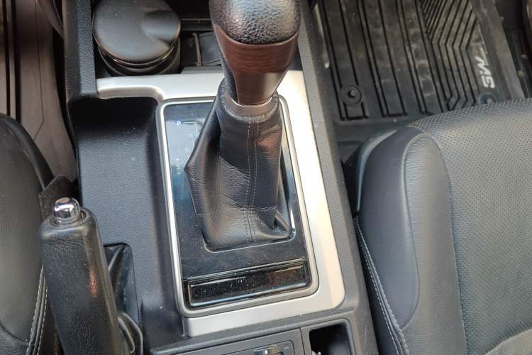 Used Toyota Prado 2018 3.5L Automatic TX-L with Rear-Mounted Spare Tire
