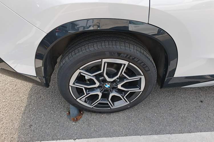 Used BMW X1 2024 sDrive25Li X Design Package Right Rear Wheel Hub