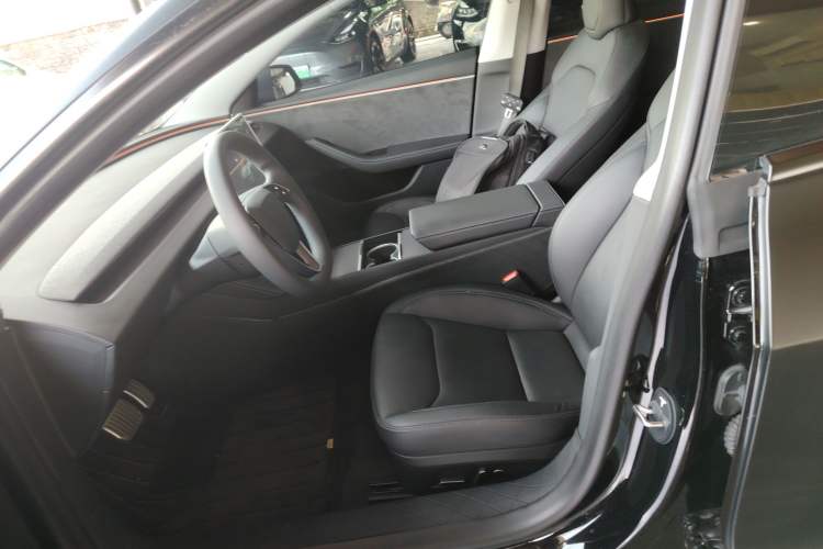 Used Tesla Model 3 2023 Long-Range All-Wheel-Drive Version