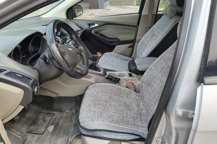 Used Ford Focus 2012 Sedan 1.6L Manual Comfort Model Left Front Seat