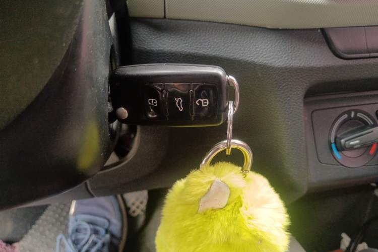 Used Skoda Fabia 2015 1.6L Automatic Sport Edition Vehicle Key