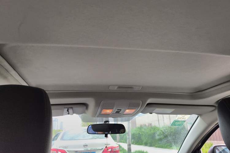 Used Mazda 3 Axela 2014 Sedan 2.0L Automatic Sport Model
