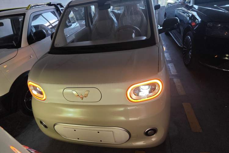 Used Wuling Hongguang MINIEV 2024 3rd Generation 215km Youth Edition