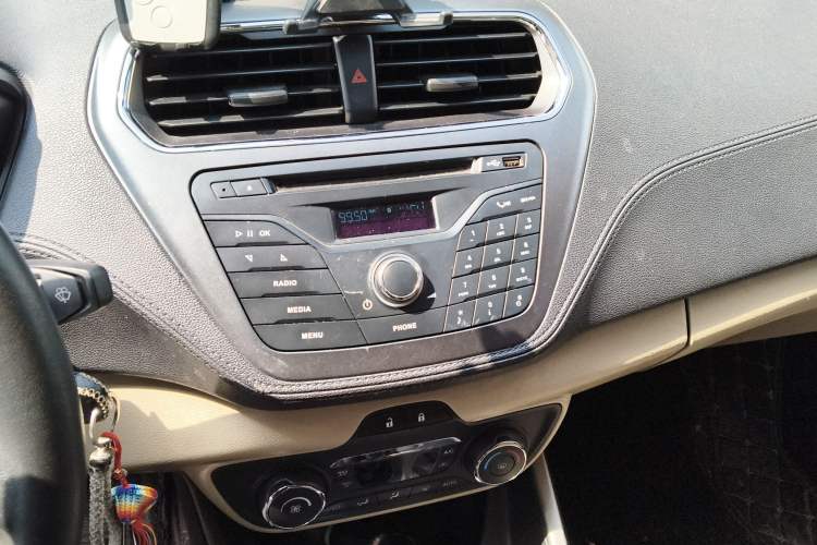 Used Ford Escort 2015 1.5L Automatic Fashion Model
